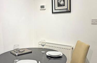 1 Bed Apartment - Central location - Sleeps 4 - Garden - Amaya Two - Free Gym Access - Foto 7