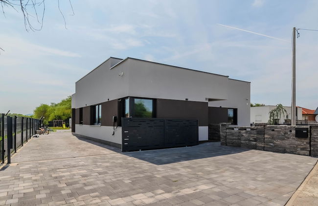 Villa Joy With Pool and Hot Tub - Foto 30