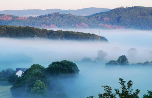 Geräumige 2-Z WOHNUNG im GRÜNEN, GARTEN, TERRASSE, RUHIG, NATUR, PHANTASTISCHER BLICK! - Foto 7