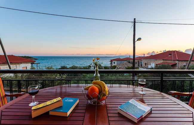 Sunset Serenity - Kardamili Seaside Getaway - Foto 21