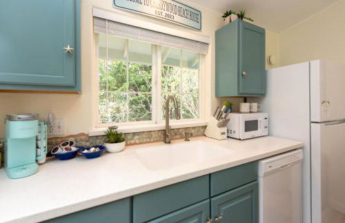 Sequim Escape with Gas Grill and Deck, Walk to Beach! - Foto 16