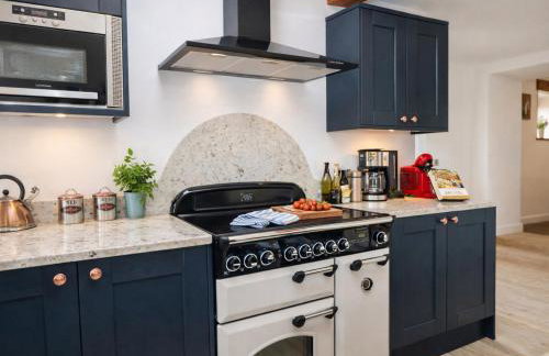 Pastures Barn - Photo 8