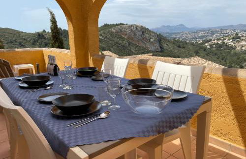 Tranquility, sun, breathtaking views & 7 minutes drive to sea - Foto 7