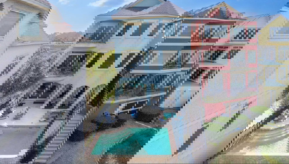 Steps to Beach, Infinity Pool + Hot Tub, Game Room Coastal Marsh by Avantstay - Foto 1, Interior