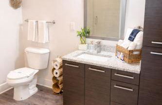 Ember Skyline Suite - Photo 3