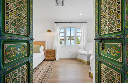 Moroccan Opulence 5 Minutes to Downtown & Beach - Foto 1