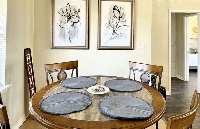 2 brs House With Fenced Yard Near the ZOO - Photo 10