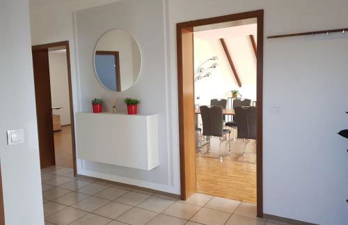 Beautiful 3 rooms apartment 110 m2, kostenloser Parkplatz, großer Balkon - Foto 26
