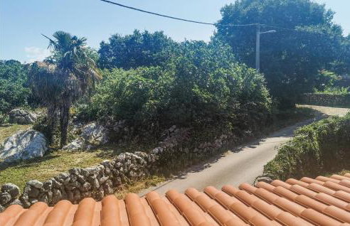 2 Bedroom Cozy Home In Malinska - Photo 13