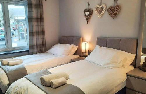 New - Modern Home from Home, 3 bedrooms, 2.5 bath - Foto 4