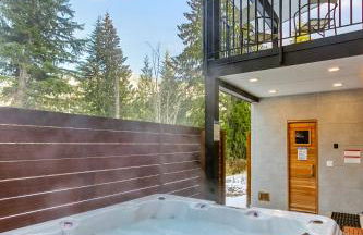 LUXE Hyak Retreat with Sauna, Hot Tub, Game Room, 6BR - Foto 66