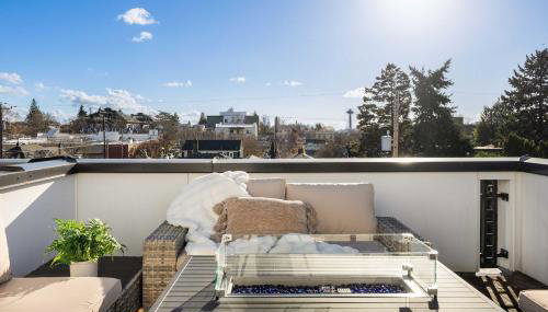 2022 Modern 3BR Tesla Charger City Views - Foto 5