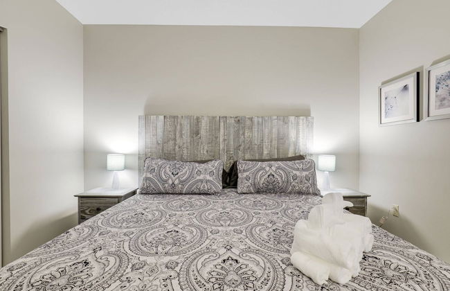 Lidos Lodge - Photo 23