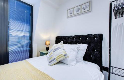 Luxurious House Leyton sleep7+garden next to Stratford - Foto 9