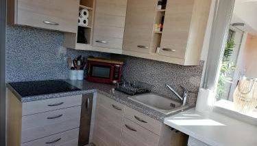 Idéalement placé ,tout a pied ,parking - Foto 4