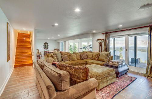 Luxe Home with Panoramic Greers Ferry Lake Views - Photo 24