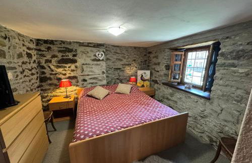 Abri des Cimes, dormire tra pietra e legno CIR 0124 - Foto 8