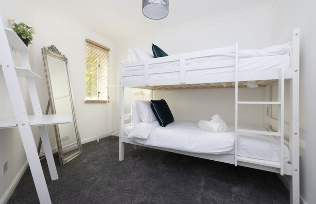 JOIVY Bright 3-Bed Flat Overlooking The Clyde - Foto 6