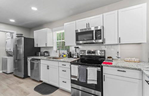 Spacious Mableton Home-Deck/Yard - Foto 7