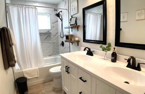 Stunning Newly Renovated 3BR 2B Home Hot Tub Game Room - Foto 48