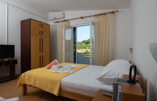 Marina's Apartments - Photo 16