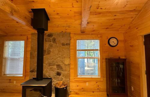 Luxury Forest Lake House - Privacy, Nature, Conveniences - New 2 bedroom - Foto 5