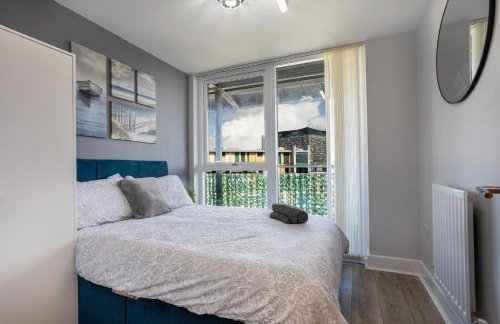 Vista Verde - Luxury City Penthouse 2BR - Sleeps up to 6 - Parking - Photo 4