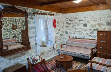 Woodstone House - Photo 23