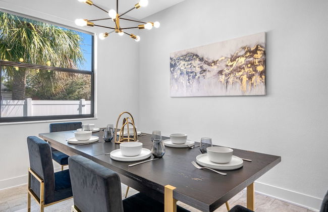 Luxury Modern Villa w/ Pool, Jacuzzi & Amenities! - Foto 68