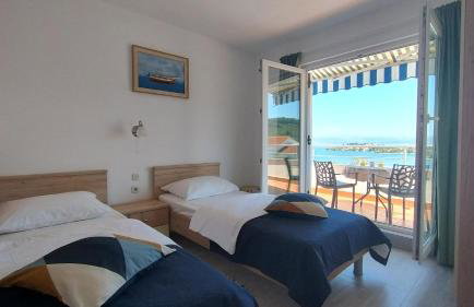Central Gem: Sea-View + Parking - Foto 12