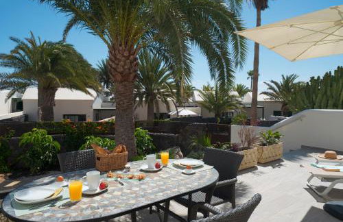 Villa Irene Lanzarote en Costa Teguise en complejo con piscina comunal - Foto 4