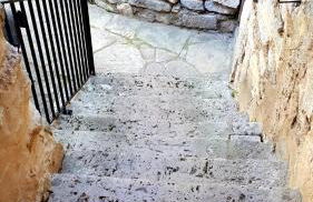 LA GARDE ADHEMAR, L'escalier Médiéval - Foto 26