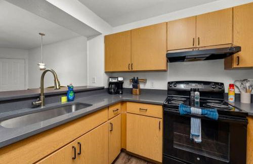 Long Term Stays Allowed Pet Friendly & Pool - Foto 12