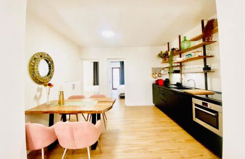 Hotel Apartment with 2-en suite Bedrooms - Foto 3