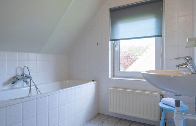 Villa in Zeeland Near the Beach - Photo 10