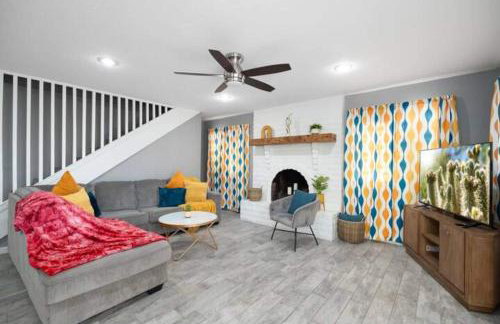 5BR with Pool & Backyard ParadiseSleeps 10 Guests - Foto 55