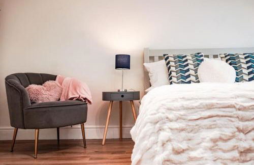 Newly Renovated Modern 4 Bed 3 Bath Apartment London - Foto 32