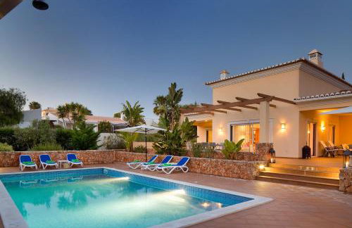 Casa Dos Cedros - Foto 1