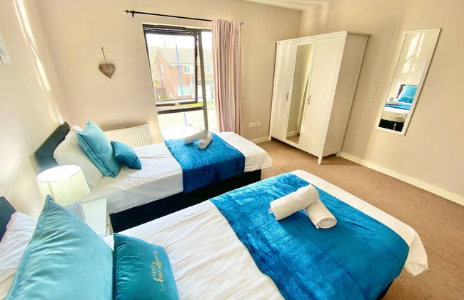 5-bed Townhouse Salford Deep Cleaned - Foto 7