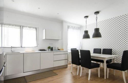 Bright Stylish 2BD 2BTH - CITY CENTRE - Photo 10