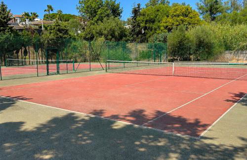 Marbella Dunas de Cabopino 2BR Apartment with Private Garden, Pool & Parking - Magnolia Properties - Foto 6