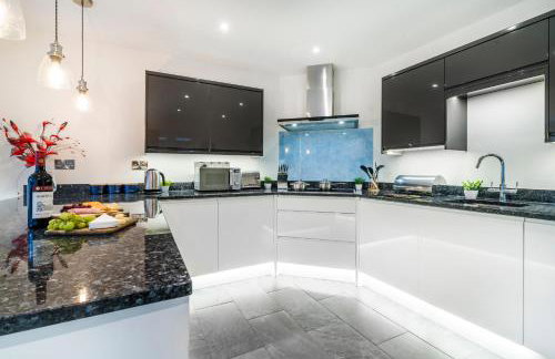 Two Waters 4bed Luxury Business and Retreat - Photo 46