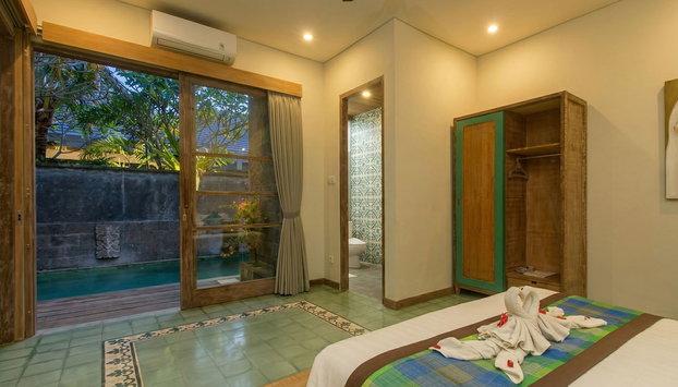 Sari Dana Villas - Foto 3, Habitación