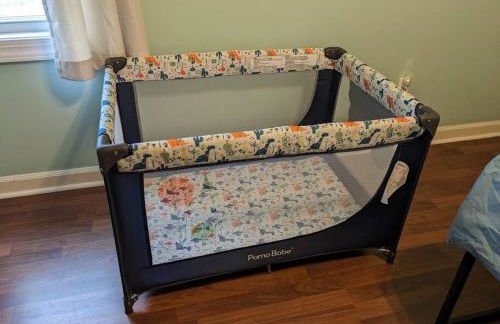 Cozy Home in Central Morehead 5min from the Beach - Foto 7