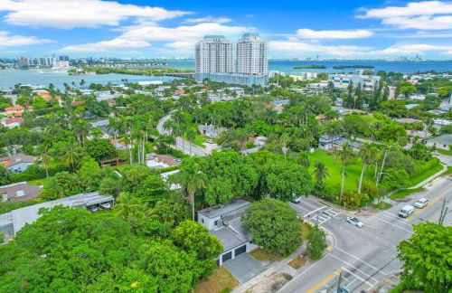 Spacious Retreat with Green Areas 8 ppl - Foto 3