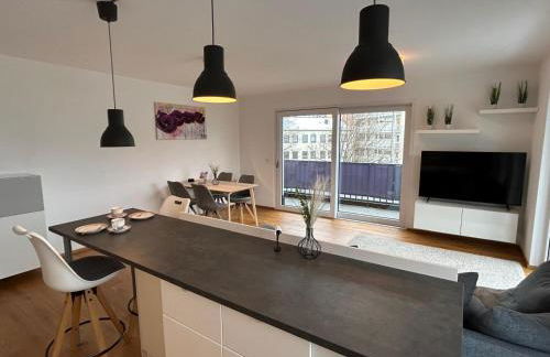 Stadt & See - neuwertige Ferienwohnung - Foto 4