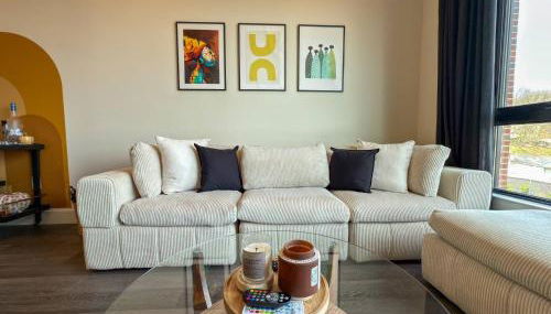 Luxury Stay Near NYC | Full Access to Amenities - Photo 2, Other