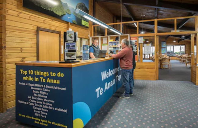 Te Anau Top 10 Holiday Park - Photo 2