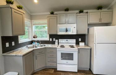 Charming Tiny Home! Close to Oxford, Sardis Lake, Safari Animal Zoo - Foto 6