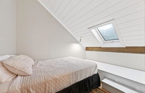 Updated townhome - Walk to Holiday Valley - Foto 29